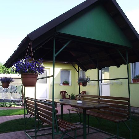 Apartman Kaszas Garden Mosonmagyaróvár Екстериор снимка