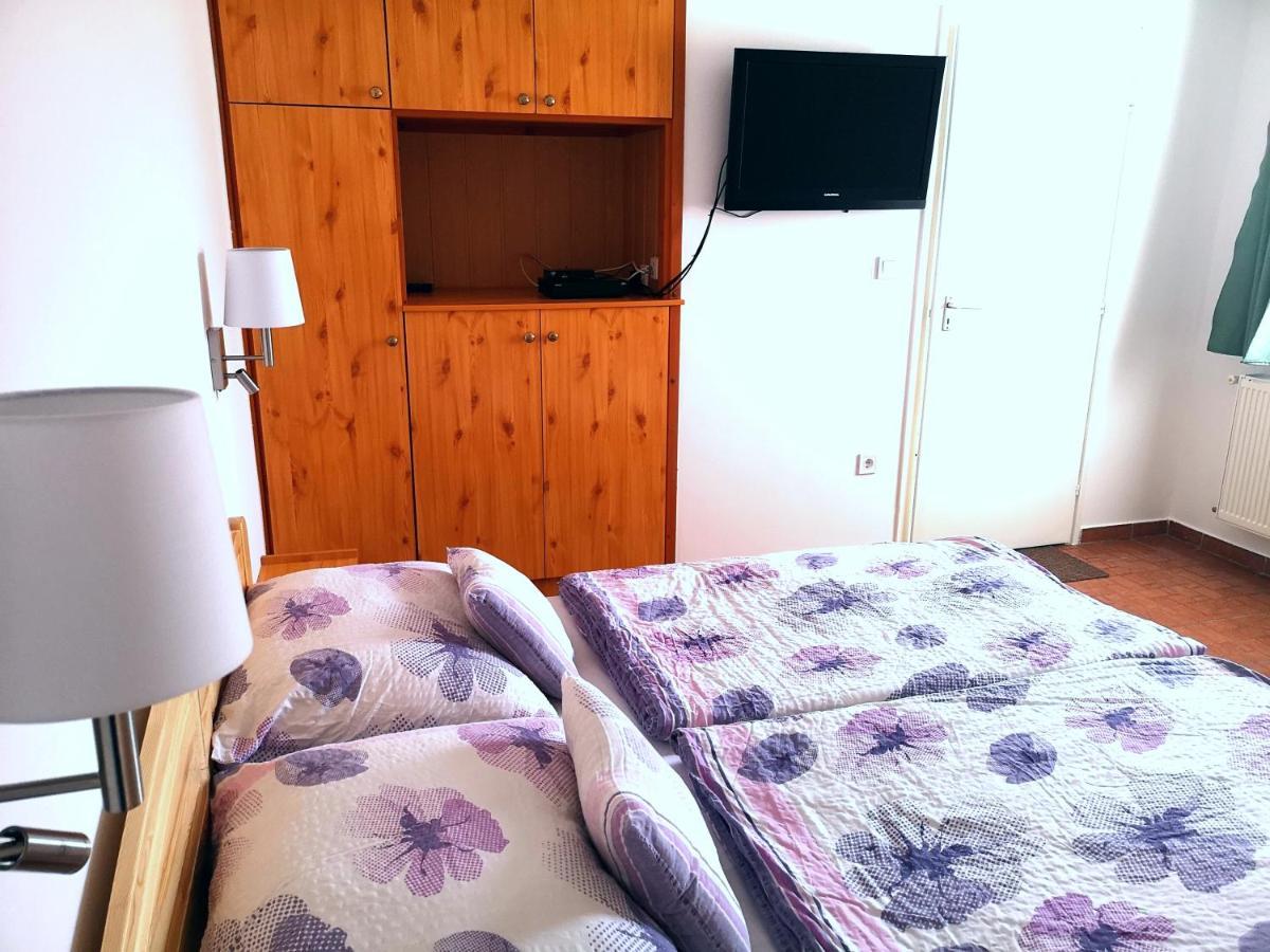 Apartman Kaszas Garden Mosonmagyaróvár Екстериор снимка