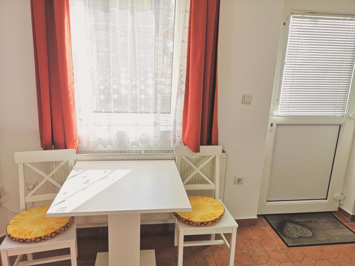 Apartman Kaszas Garden Mosonmagyaróvár Екстериор снимка
