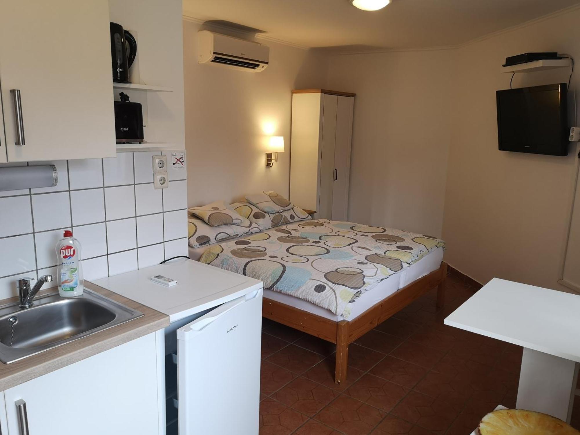 Apartman Kaszas Garden Mosonmagyaróvár Екстериор снимка