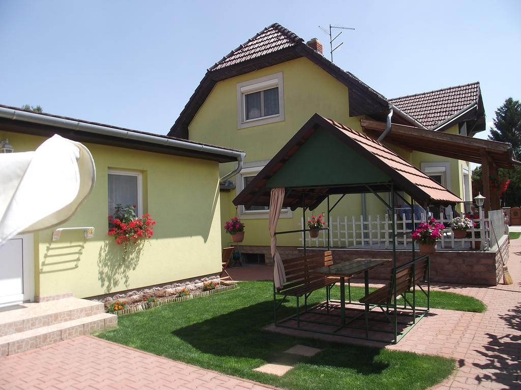 Apartman Kaszas Garden Mosonmagyaróvár Екстериор снимка