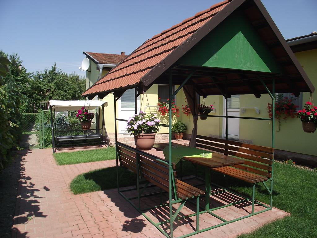 Apartman Kaszas Garden Mosonmagyaróvár Екстериор снимка