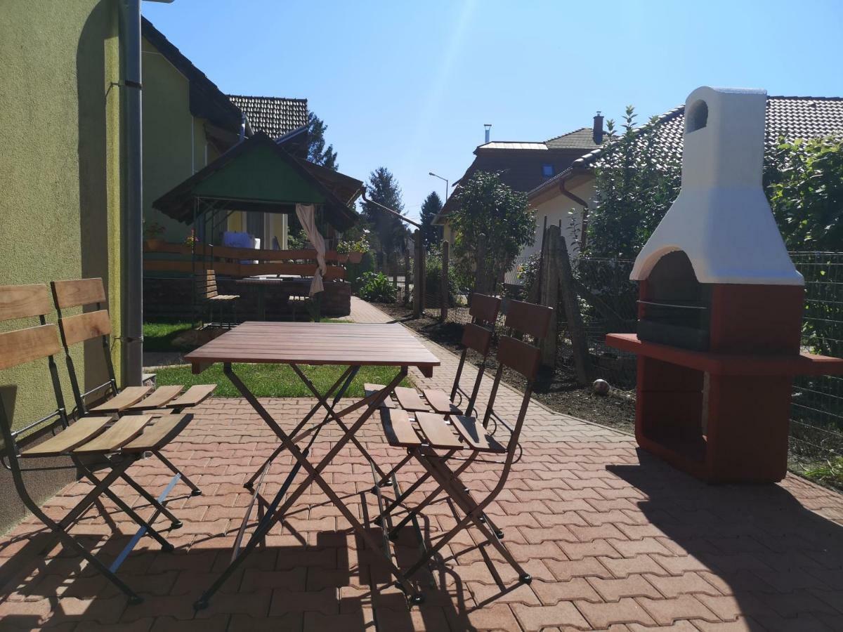 Apartman Kaszas Garden Mosonmagyaróvár Екстериор снимка