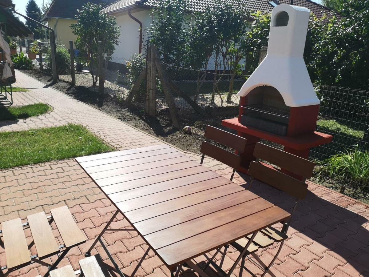 Apartman Kaszas Garden Mosonmagyaróvár Екстериор снимка